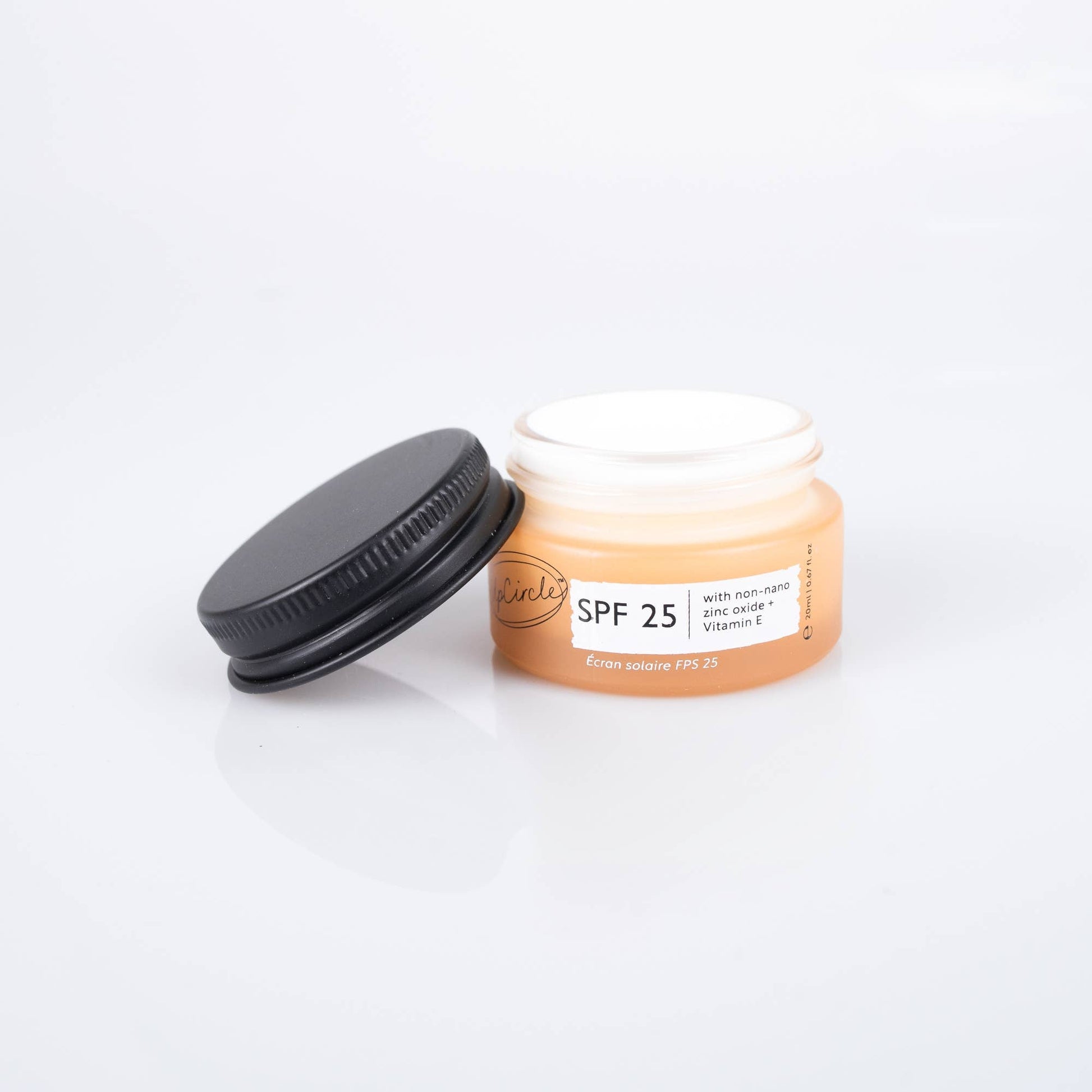 UpCircle Beauty Europe Zero Waste, Reef-safe, SPF25 Mineral Sunscreen - Travel Size