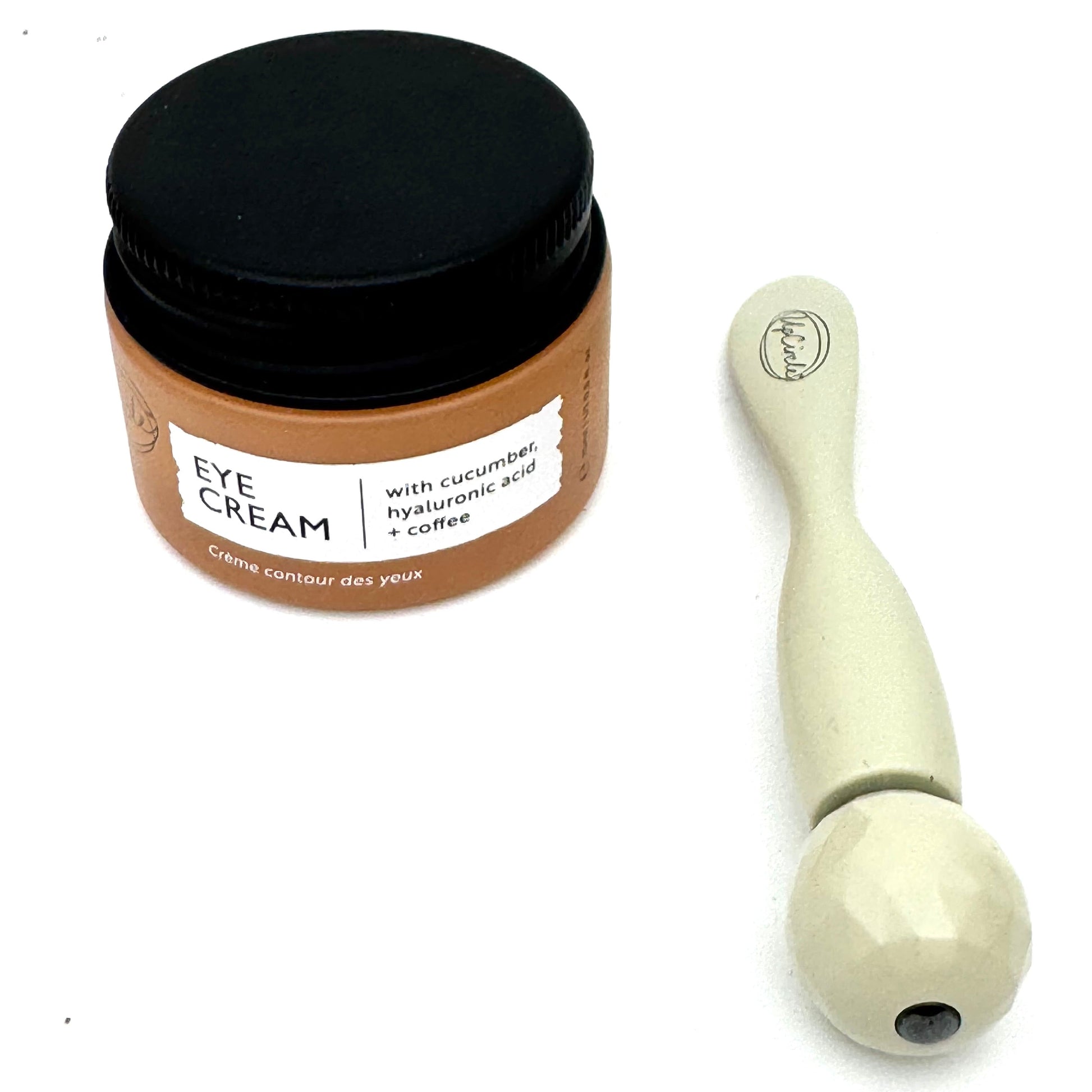 UpCircle Beauty Europe Eye cream and roller