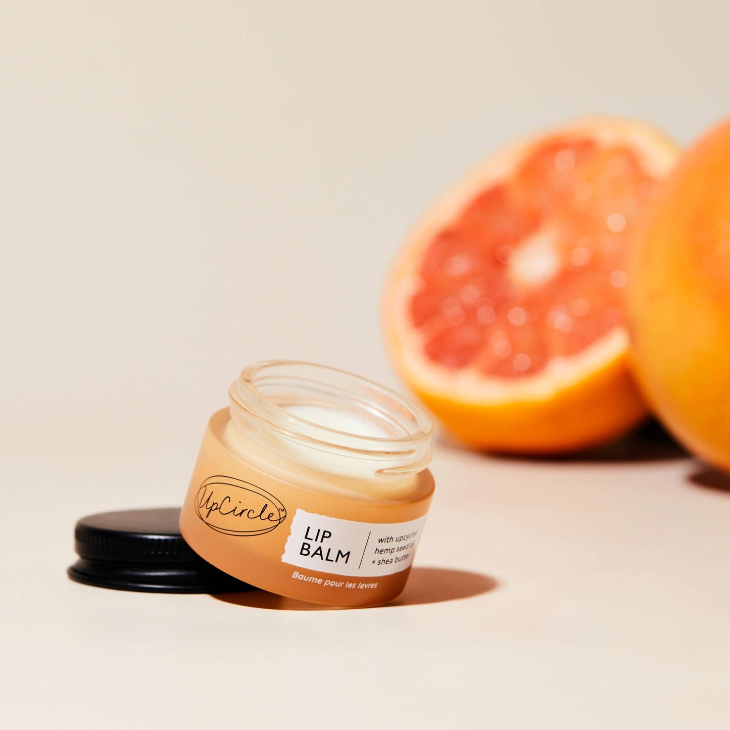 UpCircle Beauty Europe 'Under the Mistletoe' 100% Natural Lip Balm Christmas Bauble